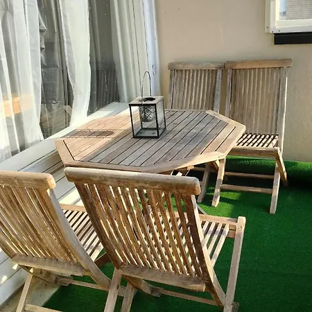 Centrally-located Next To Shopping Center & Metro Espoo